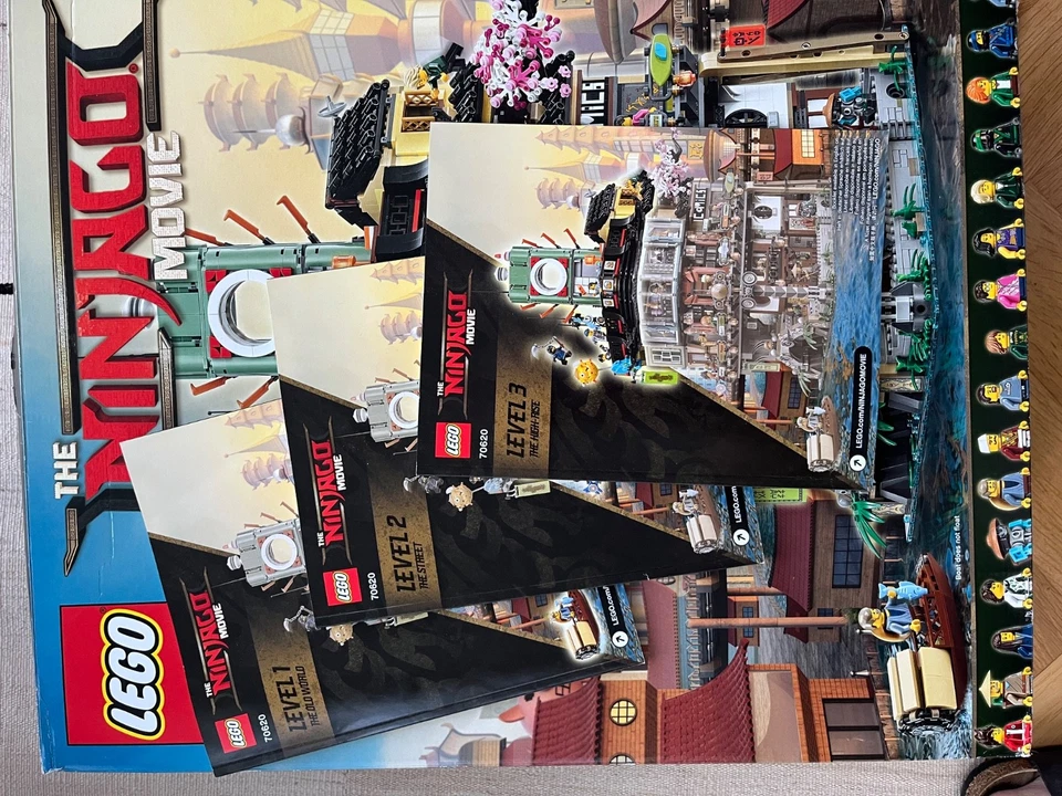 LEGO 70620 NINJAGO City, Foto 2 von 4