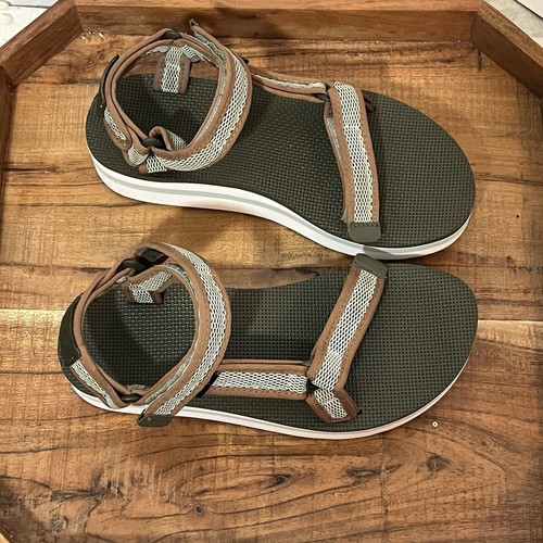 Sandalias para mujer Teva de forma plana con estampado de malla universal verde oliva oscuro talla 9 - Imagen 2 de 6