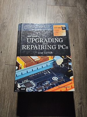 Upgrading and Repairing PCs by Scott Mueller 2015, Hardcover No DVD 