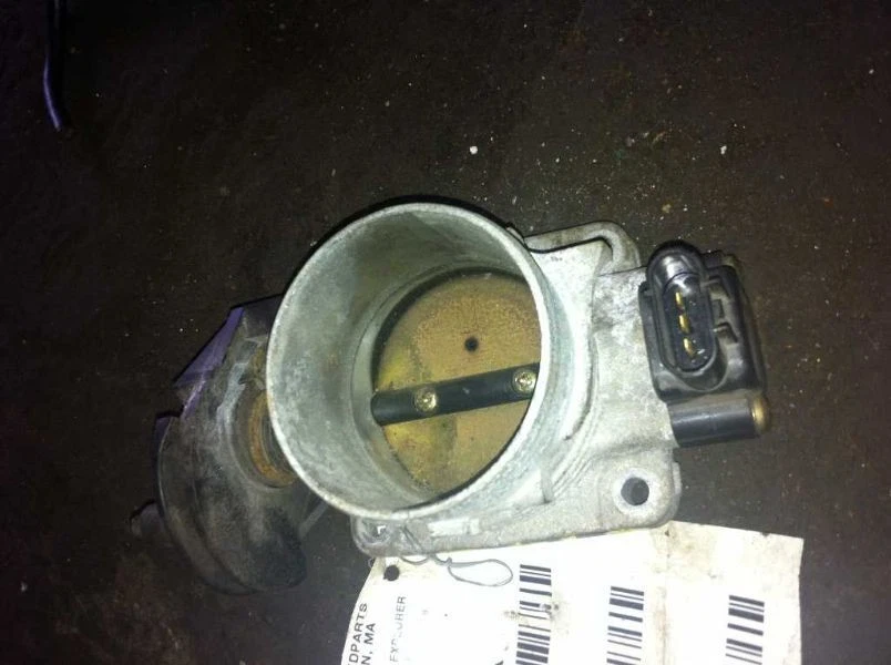 1998 Ford Explorer Throttle Body Valve Assembly 6-245 4.0 Liter SOHC Vin E - Image 3 of 4