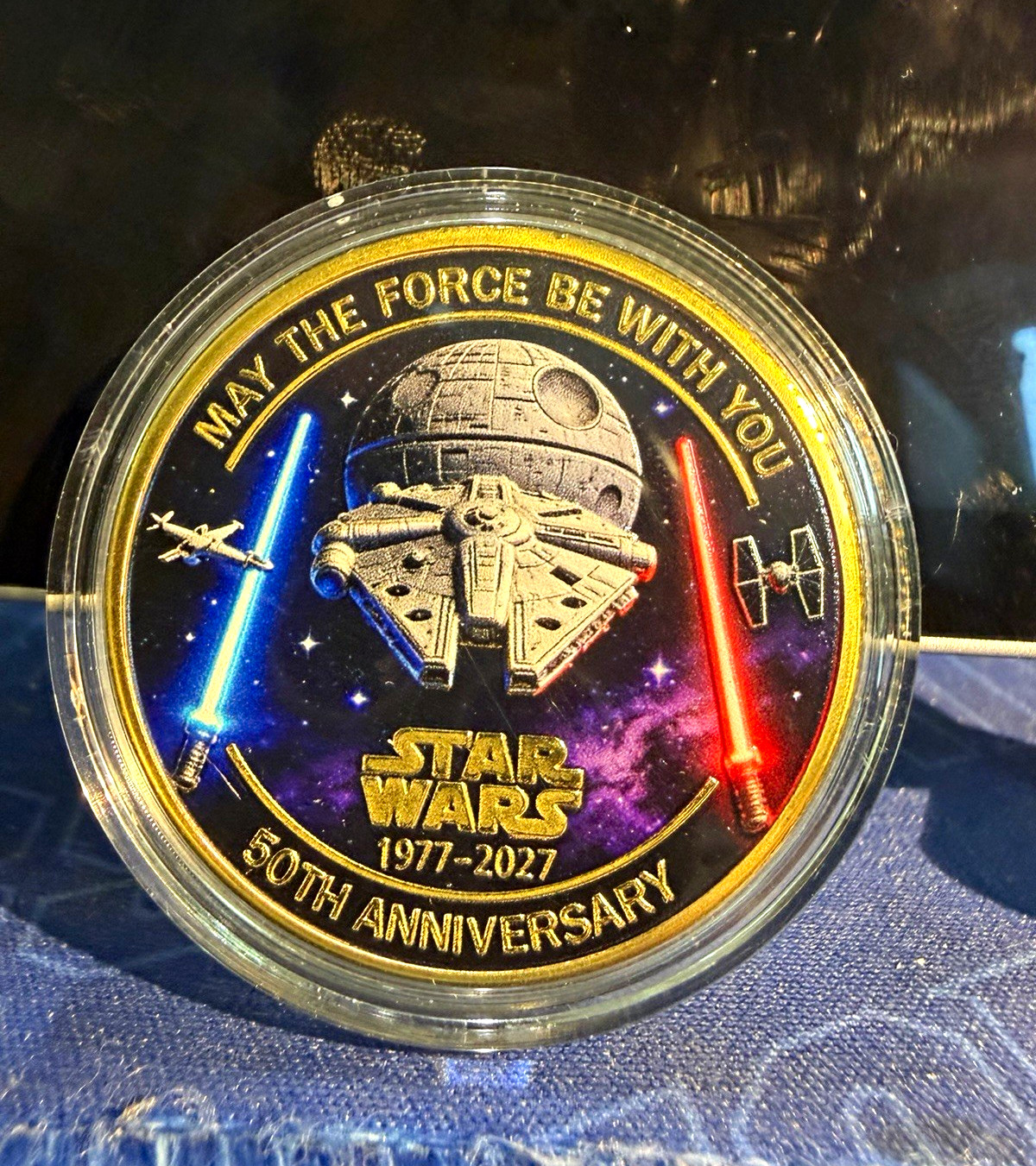 Star Wars 50° Anniversario 1977-2027 Moneta/Medaglione Darth Vader 2027