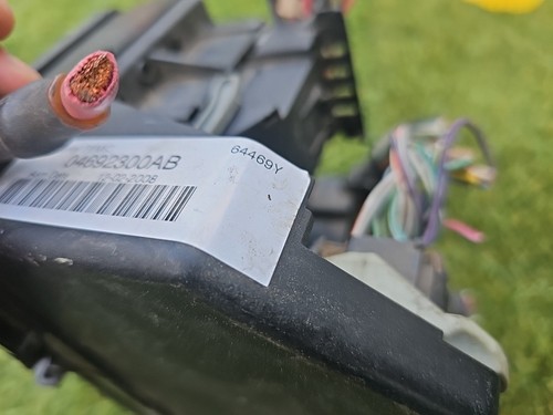 2009 Jeep Liberty Dodge Nitro TIPM Totally Integrated Fuse Box Relay 04692300AB - Picture 6 of 6