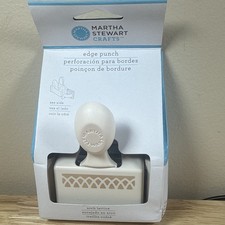 ARCH LATTICE Martha Stewart Edge Craft Punch 42-40094 with folding wings Retired