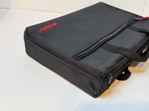 Discwasher Cassette Storage Case 30 ct Capacity Travel Black Zipper *READ* - Picture 3 of 7
