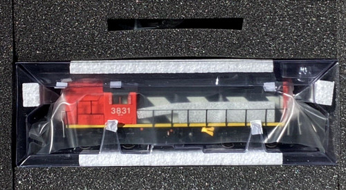 RAPIDO 1/87 HO CN CANADIAN NATIONAL MLW RS-18 RD. #3831 DC / DCC SOUND 32522 F/S | Zustand: New