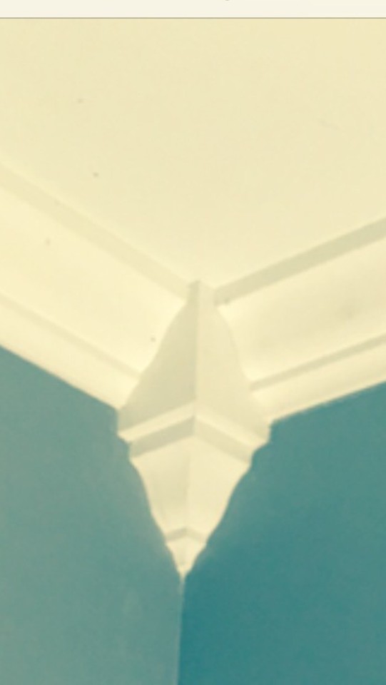 Crown Molding Corners 8 Insides + 1 Free Outside Corner For 3 5/8