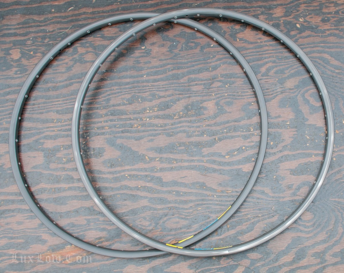 Vintage 700c Mavic Open 4 CD RoadBike RIMS 32h Clincher Tire