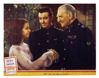 Waterloo Bridge Lobby Card Vivien Leigh Robert Taylor C Aubr - 1940 Movie Photo