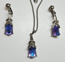 Vintage Sarah Coventry 1972 Heliotrope Necklace and Earing Set.  Strong clips