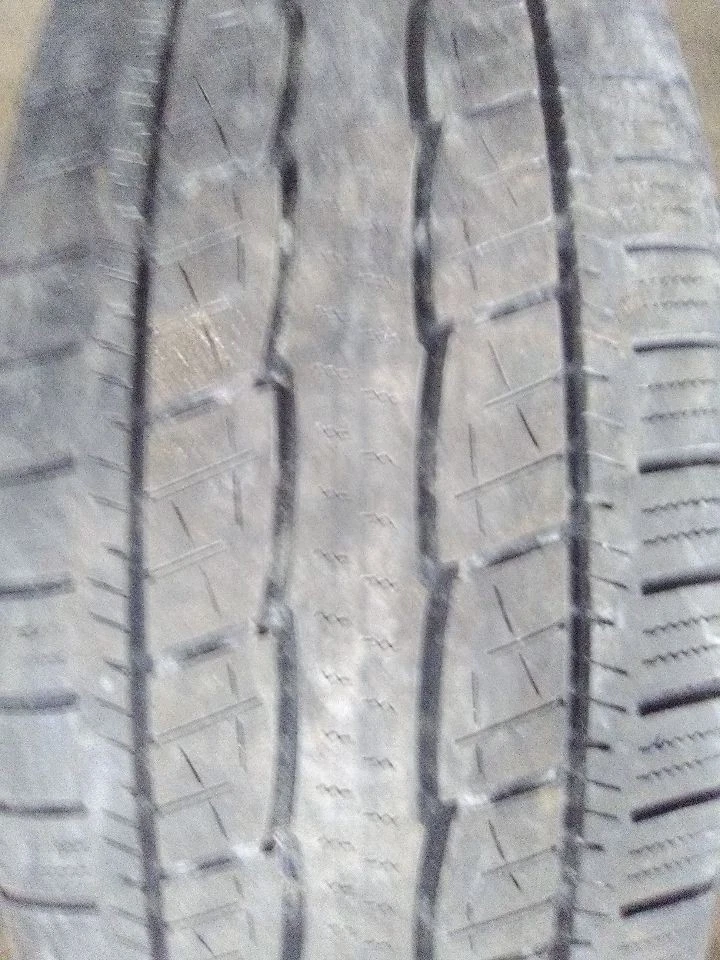 2016 Jeep Grand Cherokee Tire 265 60R16 110T,General Grabber HTS - Image 2 of 4