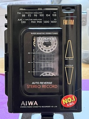  AIWA TRAGBARER RADIO KASSETTENSPIELER LEGENDÄRER WALKMAN AM MEISTEN GESUCHT NEUER GÜRTEL