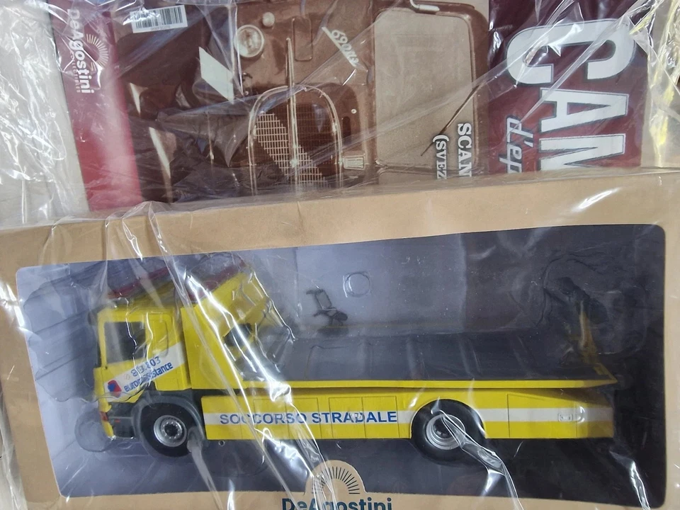 SCANIA P320 SOCCORSO STRADALE (SVEZIA 2004) VINTAGE TRUCKS 1:43 N.#86 - Immagine 2 di 2