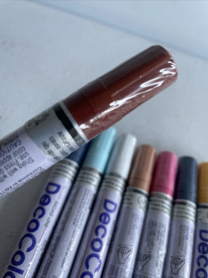 DecoColor 300 S Opaque Paint Marker Lot 9 New 7 Used - Image 2 of 4