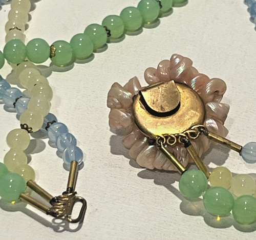 Bigiotteria vintage 1950s - COLLANA DI PERLE DI VETRO con BOUQUET DI CONCHIGLIE - Foto 3 di 5