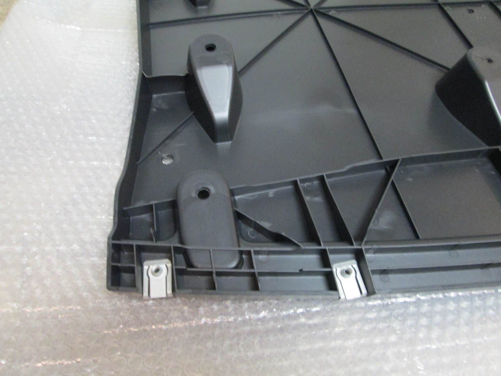 Maserati. Quattroporte 15 - Rear Aerodynamic Under Shield - NEW - # 670031359
