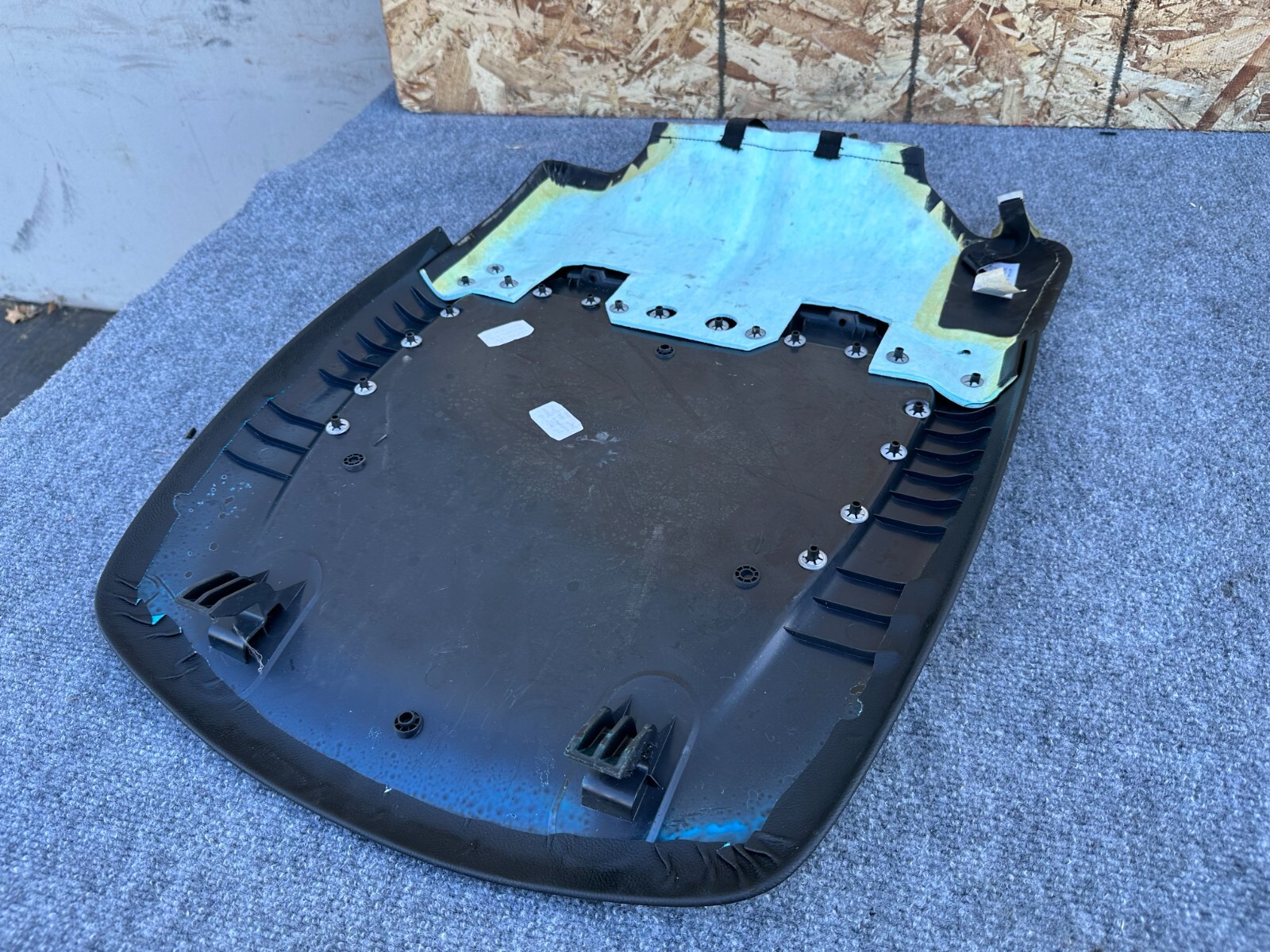 FRONT RIGHT SIDE SEAT BACK TRIM COVER ASSEMBLY OEM 14-20 MASERATI GHIBLI Q4