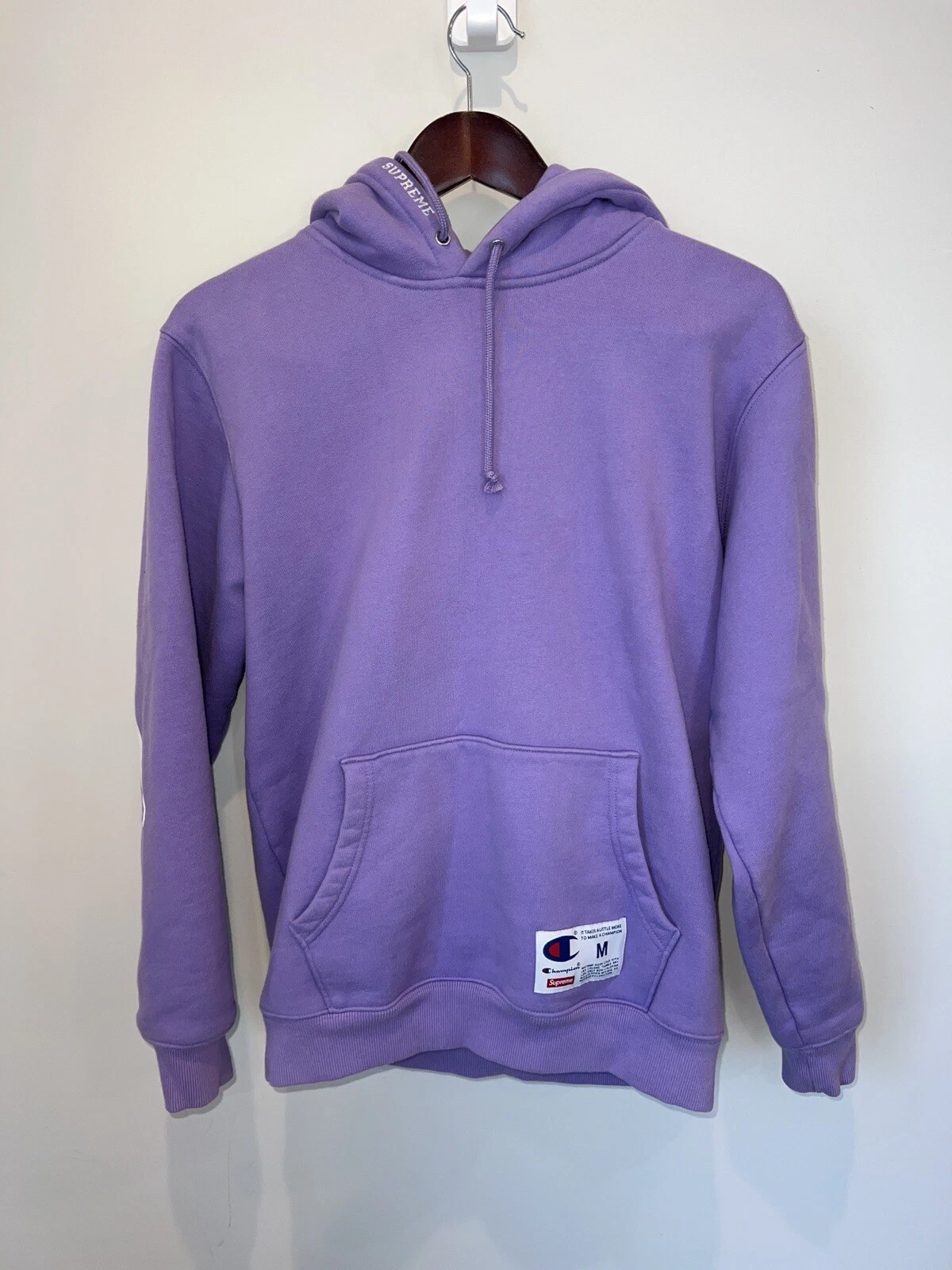 sweat à capuche champion suprême violet moyen SS18 taille M. Authentique.