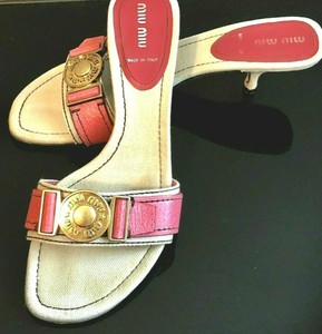 miu miu pink sandals