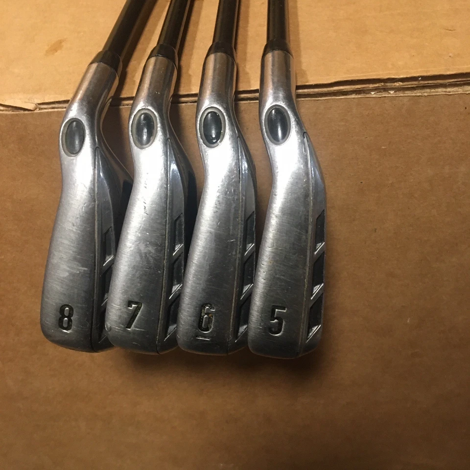 Callaway RAZR X 5, 6, 7, 8 Irons Graphite Regular - Image 2 of 4
