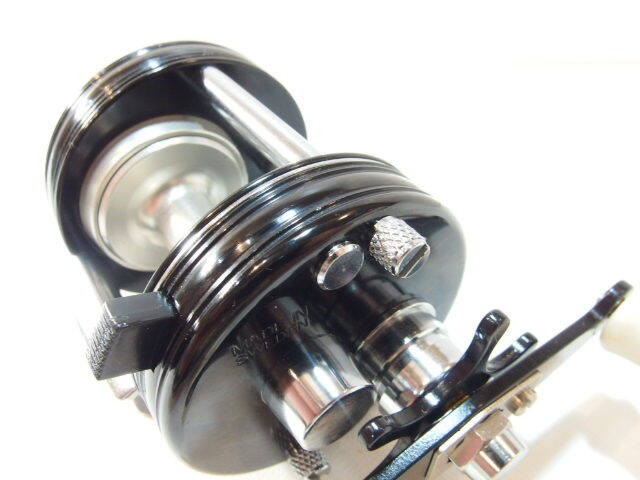 Abu Ambassadeur 2500C Nostalgia Black Europe Limited Right