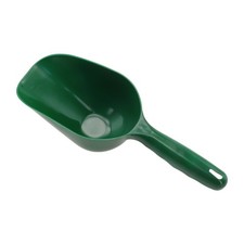 Easy Extraction of Dirt and Debris from Gutters with the Narrow Heel Scoop