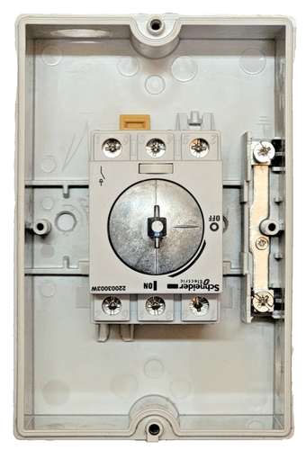 Schneider Electric Square D MD3304X Enclosed Manual Motor Disconnect Switch - Picture 8 of 10