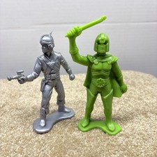 2 Vtg 1970s Tim Mee Timmee Silver Green Alien Big Space Galaxy Laser Team Figure