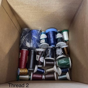 Hunge Threat Lot Spools Sewing Polyester Rayon Various Color Size Sewing Embroid