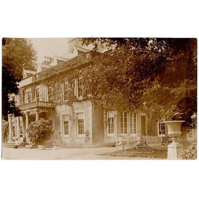 Unbekanntes Landhaus vermutlich in Norfolk, RP Postkarte unbenutzt