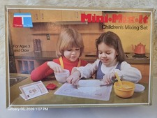 Tupperware Toys Mini-Mix-It Children  s Mixing Set Missing Rolling Pin Used