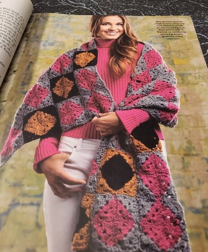 AZ19 CROCHET WORLD MAGAZINE, FEBRUARY 2014 - Picture 3 of 8