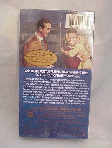 Miracle on 34th Street (VHS, 1993, Colorized) - Picture 3 of 3