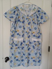 Blue floral, Casual Nights housecoat, pearl snap front, size small