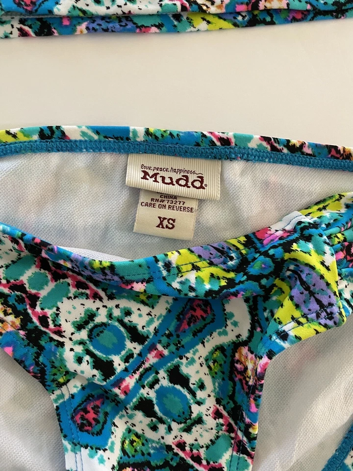 Traje de baño MUDD NUEVO Top M/Inferior XS Tankini Top Bikini Parte inferior Azul Verde Azteca Foto 3 de 4
