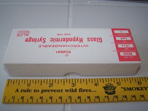 Vintage Trylon Glass Syringe in box 10 cc  - Afbeelding 3 van 7