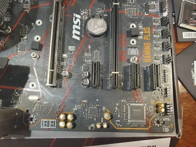 Motherboard MSI GAMING MPG X570 GAMING PLUS MS-7C37 V2.1 AMD AM4 USB 3.2 Gen 2 - Imagen 2 de 4