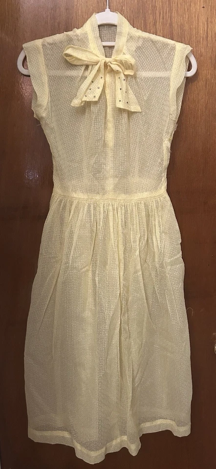 Hermoso vestido amarillo transparente vintage de los años 40 Foto 4 de 4