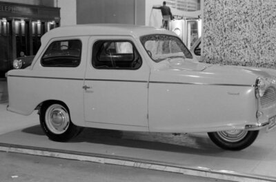 Reliant Regal Motor Show 1960 Car Old Photo 3