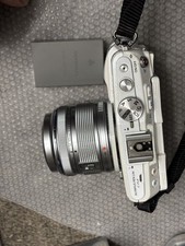 Olympus PEN Lite E-PL6 Digital Camera Compact 16MP Waist-Up Art From Japan