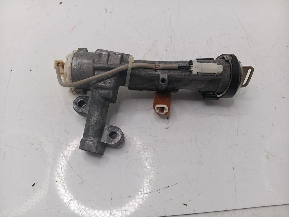 Ignition Switch With Housing & Key 2004 05 06 Toyota Tundra - Image 2 of 4