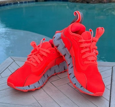 Womens Sz 6 Reebok Zig Dynamica Adventure Sneakers Style HR1046 in Orange Flare