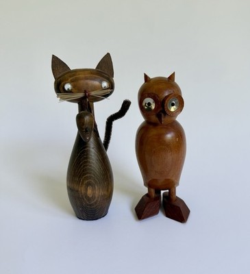 2 MCM Vintage Grandma Cottage Core Carved Wood Figurines Owl & Cat w/ Mouse