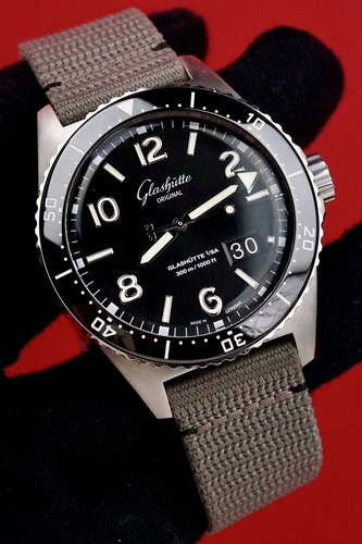 Glashütte Original Seaq Panorama #1-36-13-01-80-34 W/ Travel Box
