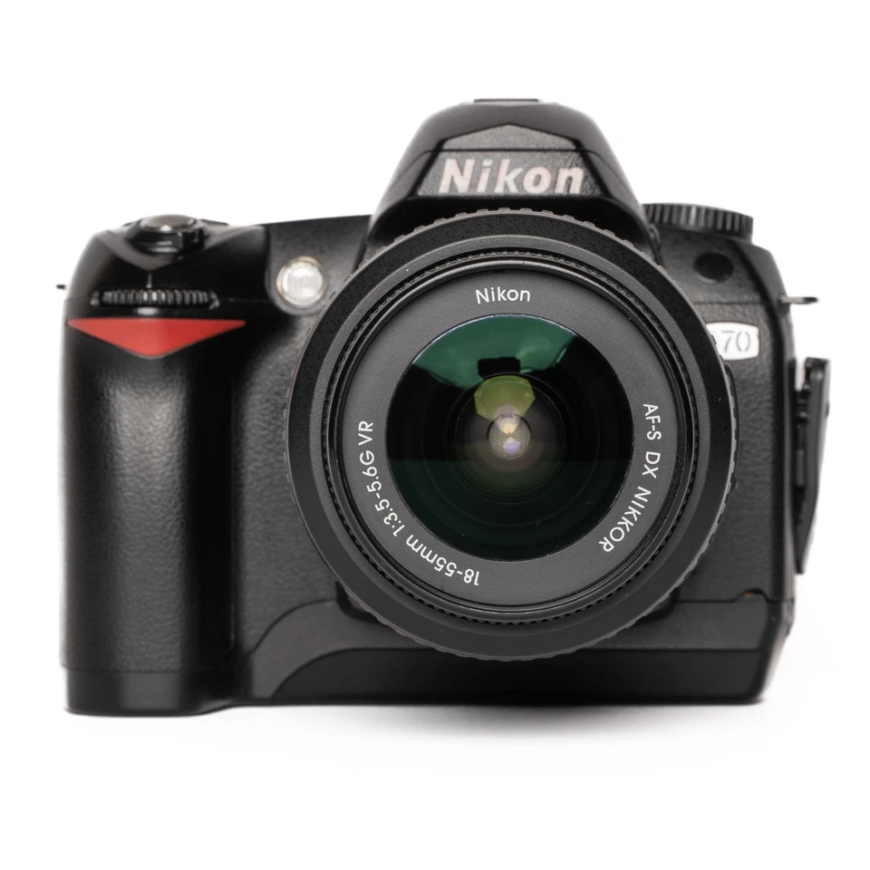 Nikon D70 Infrared mod DSLR Camera / Nikon DX AF-S Nikkor 18-55mm Lens - Image 3 of 4