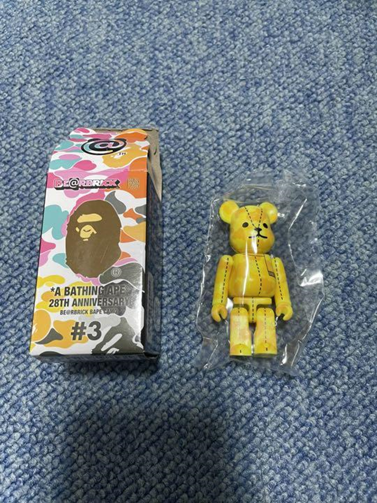 BATHING APE 28TH ANNIVERSARY BE@RBRICK BAPE CAMO #3 100% yellow unused