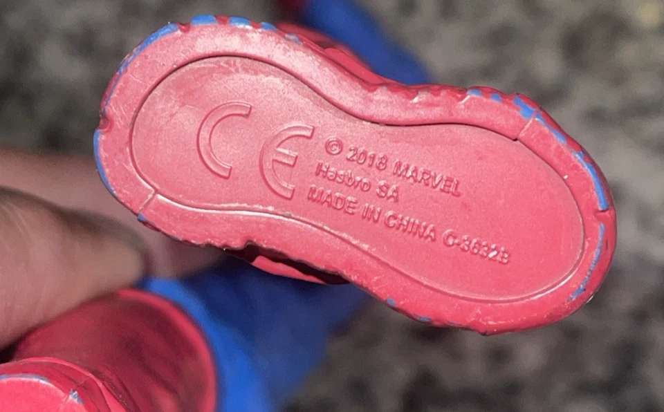 Figura de acción Hasbro Capitán Americano Foto 3 de 3