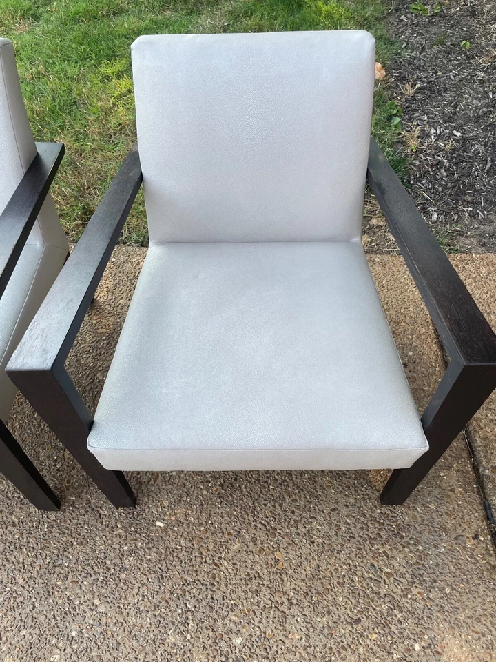 Silla Ligne Roset de Didier Gomez línea francesa imitación cuero Foto 2 de 3