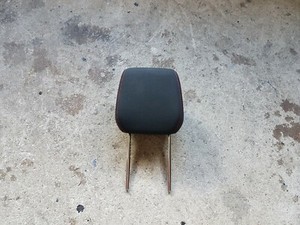 BMW 1er F20 F21 Kopfstütze vorne Stoff Track anthrazit Akzent rot 7293609