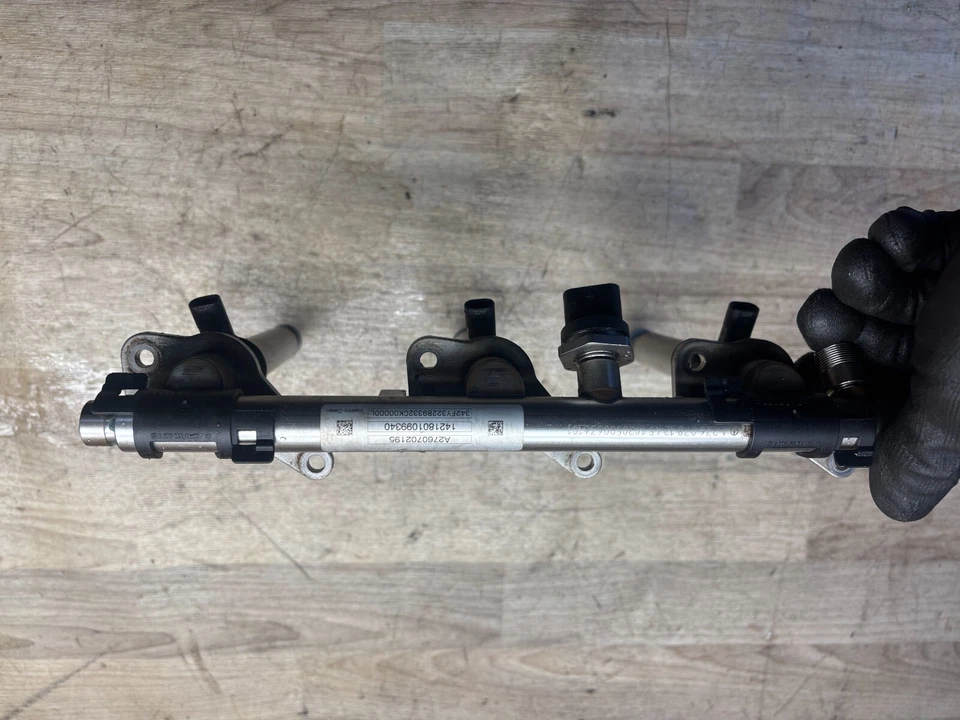 CARRIL DE INYECCIÓN DE GAS IZQUIERDO GENUINO MERCEDES BENZ CLS400 E400 GL450 OEM V6 3.0 Foto 3 de 4