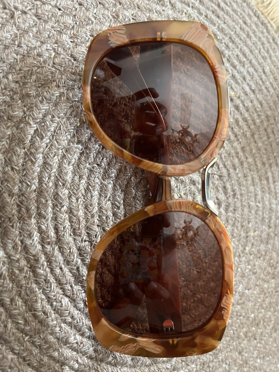 Max Mara Geometric Oversized Tortoise Acetate Sunglasses  display picture 1